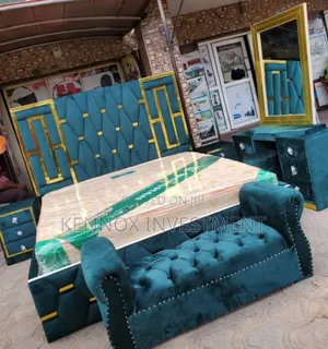 6 X 6 Padded Complete Set of Upholstery Bedframe