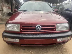 Volkswagen Vento 2003 Red