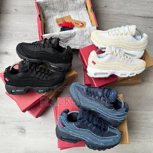 Original Levi’S X Nike Air Max 95 Sneakers
