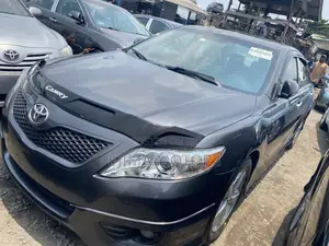 Toyota Camry 2011 Gray