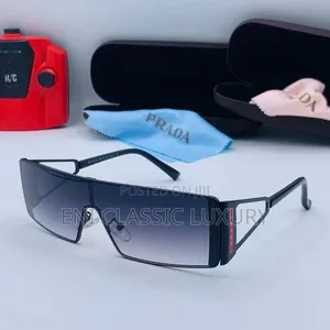Pure Quality Luxury Eyewear Collection Prada Well Branded Package