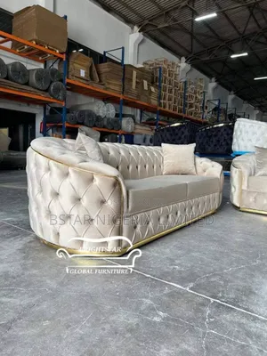 Compact Comfort: Space-Saving Sofa Chair for Cozy Corners