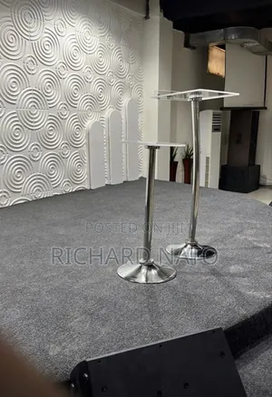 Acrylic Strength Single Pole Pulpit
