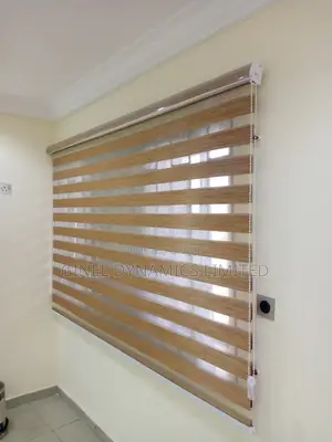 Simple Office Space Blind (Free Delivery)