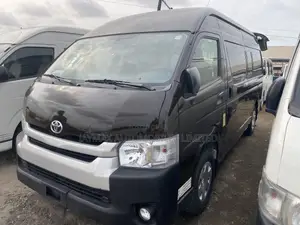 Toyota HiAce 2015 Brown