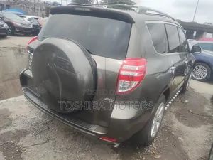 Toyota RAV4 2.5 Limited 4x4 2010 Gray