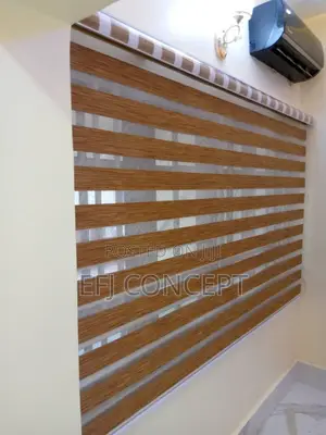 Day And Night Window Blind - Attractive Wood-like Design