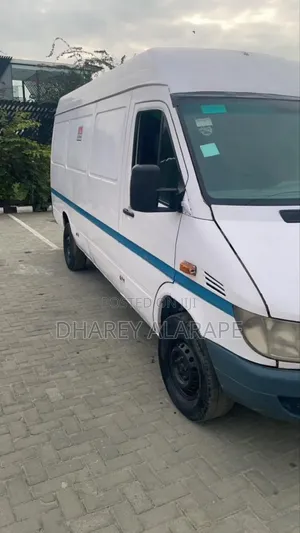 Mercedes-Benz Sprinter 2004 White