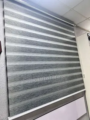 Day And Night Window Blind - Brilliant Grey Line Design