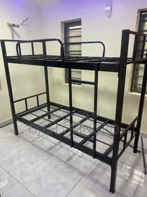 Heavy-Duty Metal Bunk Bed – Space-Saving Modern Design