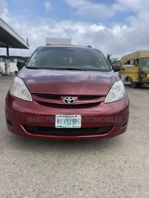 Toyota Sienna LE 4WD 2007 Red