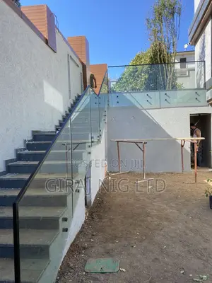 Staircase With Glass Design