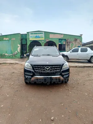Mercedes-Benz M Class ML350 4dr SUV (3.5L 6cyl 7A) 2015 Black