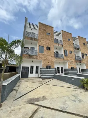 4bdrm Townhouse/Terrace in Ikeja Gra for Sale