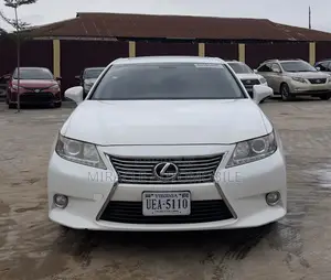 Lexus ES 350 FWD 2014 White