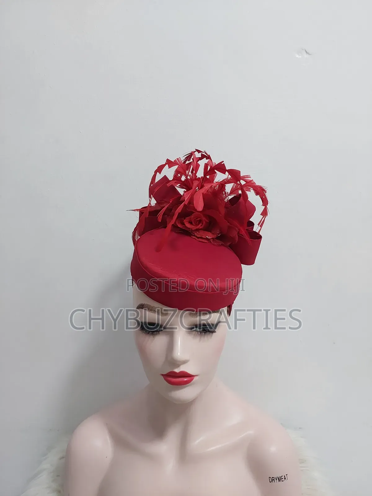 Red Pillbox Facinator
