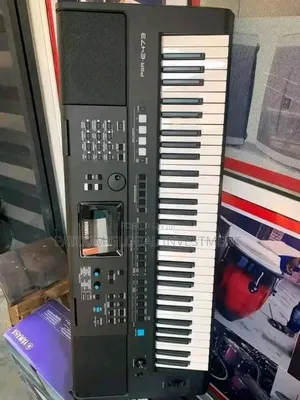 Original Yamaha Keyboard PSR-E473