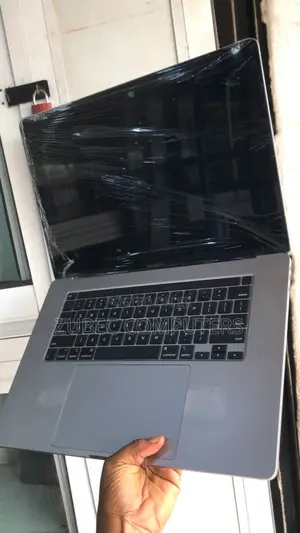 Laptop Apple MacBook Pro 2019 32GB Intel Core i9 SSD 512GB