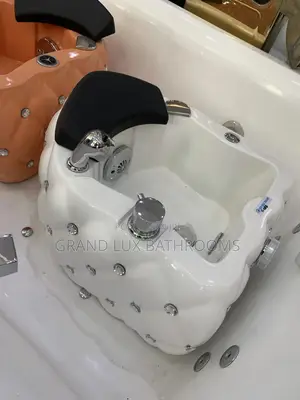 Luxurious Pedicure Spa Bath With Built-in Foot Basins"