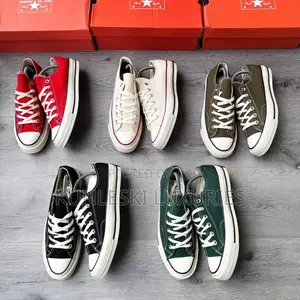 Original Converse Chuck Taylor All Stars 70 Plus Low Sneaker