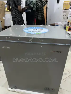 Aeon Chest Freezer With Cooling Indicator Light