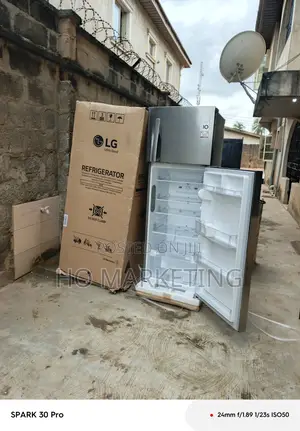 Lg 308l Top Freezer for Modern Kitchine Refrigerator