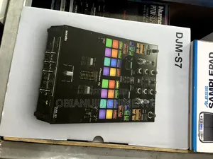 Pioneer DJM-S7 Controller