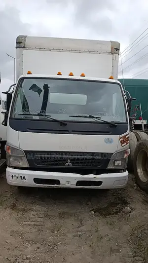 Clean Foreign Used Mitsubishi Fuso Truck 2009 Automatic