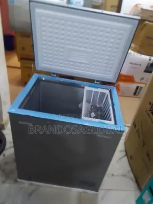 Aeon Chest Freezer 150l With Freezing Tray