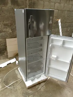 Lg Ref 322rlbn – 308l Fridge, Hardly Used, Price Negotiable