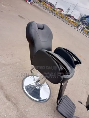 Executive Recliner Rolling Barber Chair (Each)