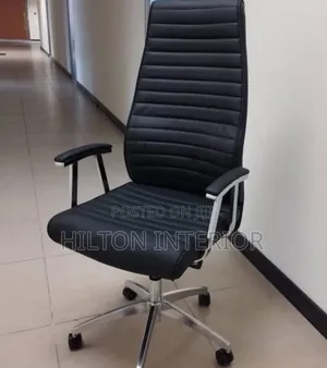Quality Executive Office Chair With Durable Adjustable Mechanism