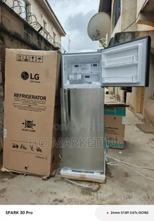 Lg Gl322rlbb 308 Litres of Freshness and Style Refrigerator