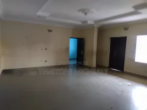 3bdrm Block of Flats in Main Wuye for sale