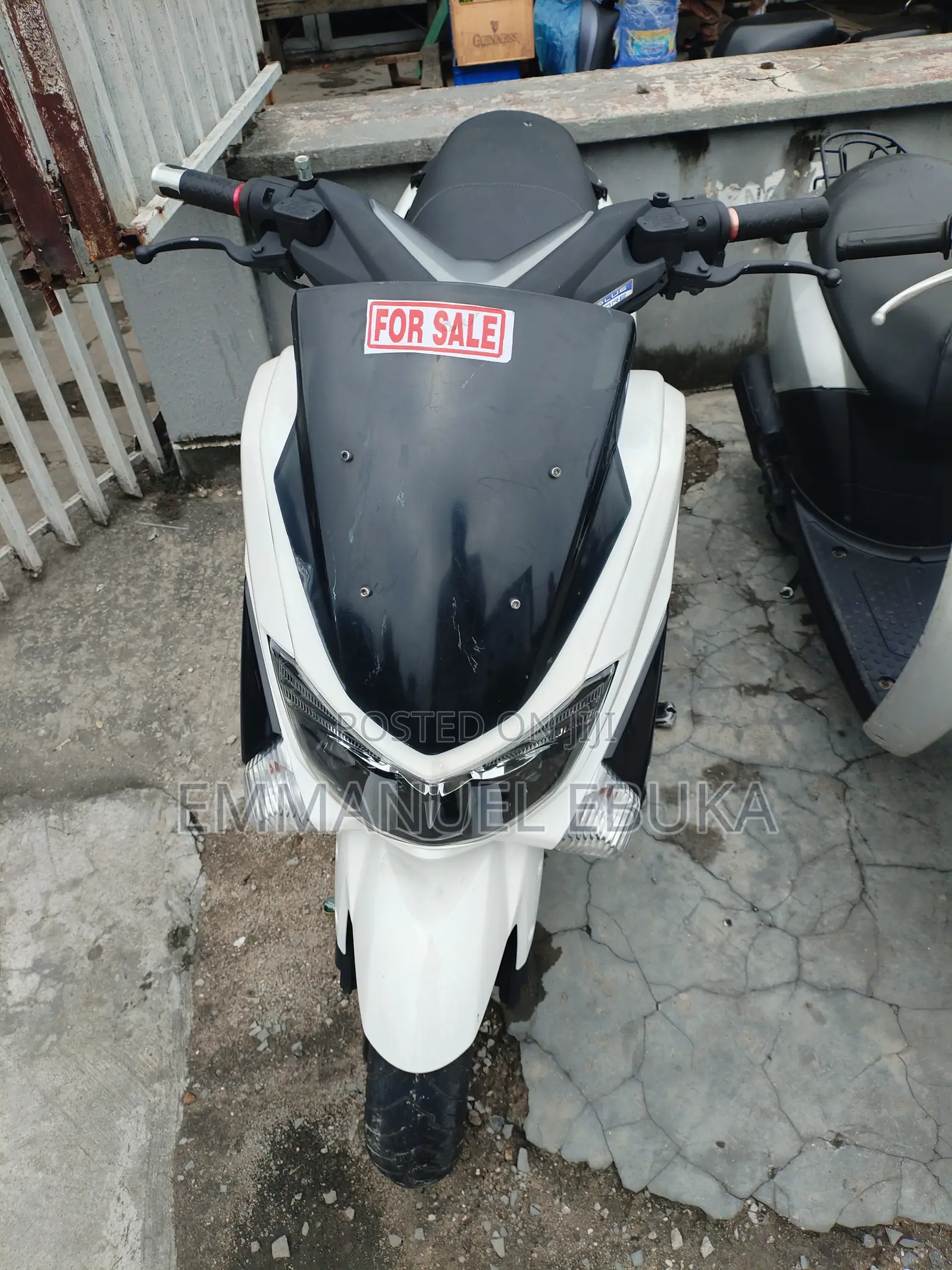 Max-S 2006 White