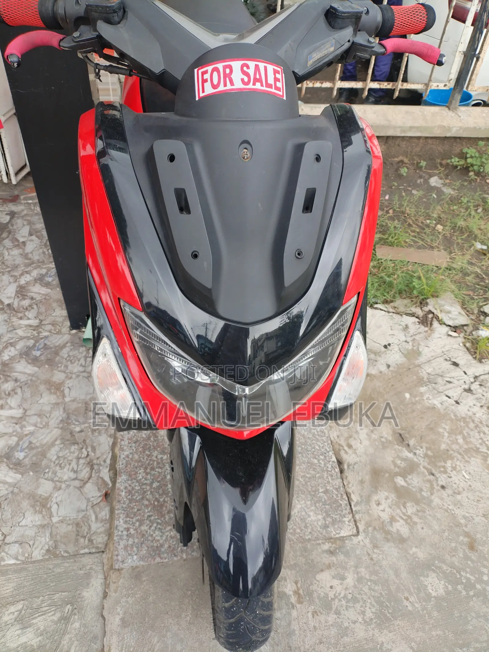 Max-S 2006 White