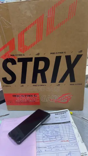 Laptop Asus ROG Strix G16 G614 16GB Intel Core i7 SSD 1T