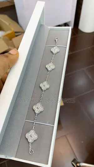 VVS Diamond Vca Bracelet