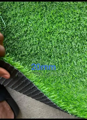 High Quality Cebtetic Artificial Green Grass Rug Size 20mm