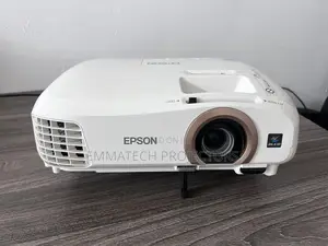 Brand New  Wirelesshome Cinema Projector Lekki Lagos, Warri , Calabar