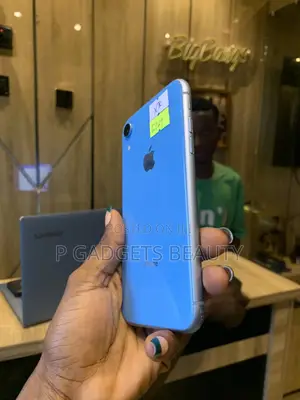 Apple iPhone XR 64 GB