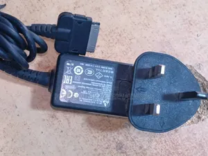 Uk Used Fujitsu 19v Delta 30w Ac Adapter for Wacom Cintiq