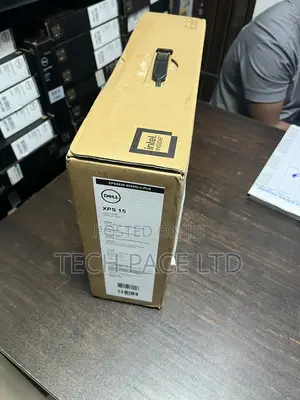 New Laptop Dell XPS 15 9530 32GB Intel Core I9 SSD 1T