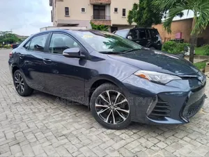 Toyota Corolla XSE (1.8L 4cyl 2A) 2019 Blue