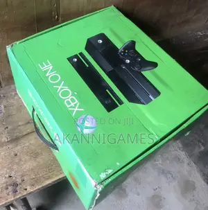 Uk Used Open Box Xbox One – Complete Set With Kinect Headset