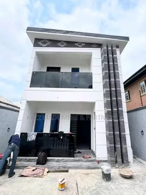 4bdrm Duplex in Ada George Port for sale