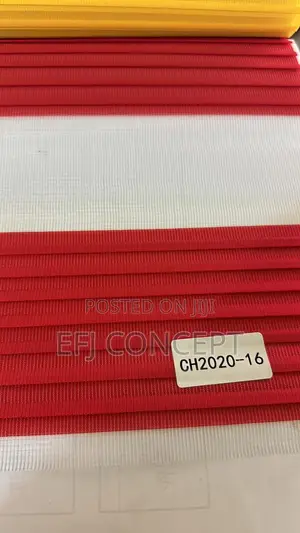Day And Night Window Blind - Magnificent Milk Red Design