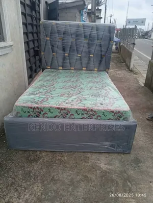 4×6 Ft Bed Frame N Mattress