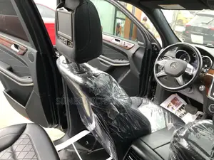 Mercedes-Benz GL-Class GL550 4MATIC 4dr SUV AWD (4.7L 8cyl Turbo 7A)