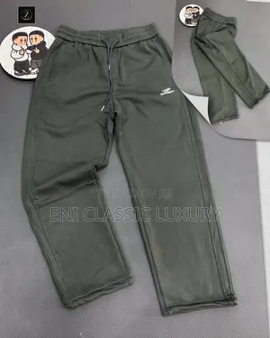 Pure Quality Luxury Cargo Jogger Pants Well Branded